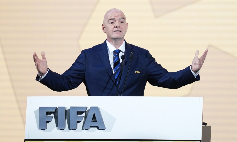 开云kaiyun首页：活塞森林狼冲突观众席视角：场面激烈，两队共7人被当场驱逐9839.